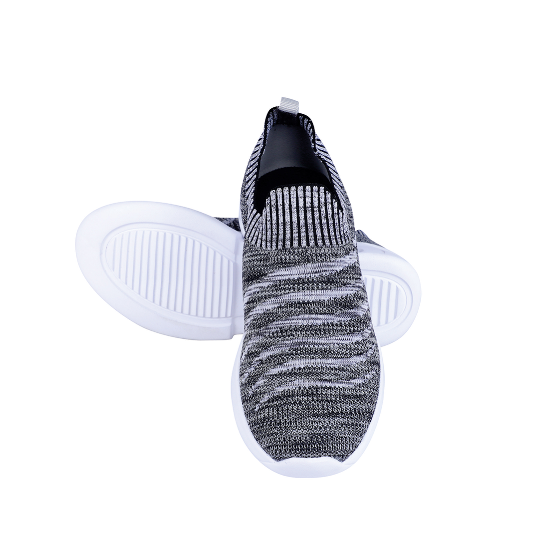 FUEL Arrow Running Shoes for Men (Black)