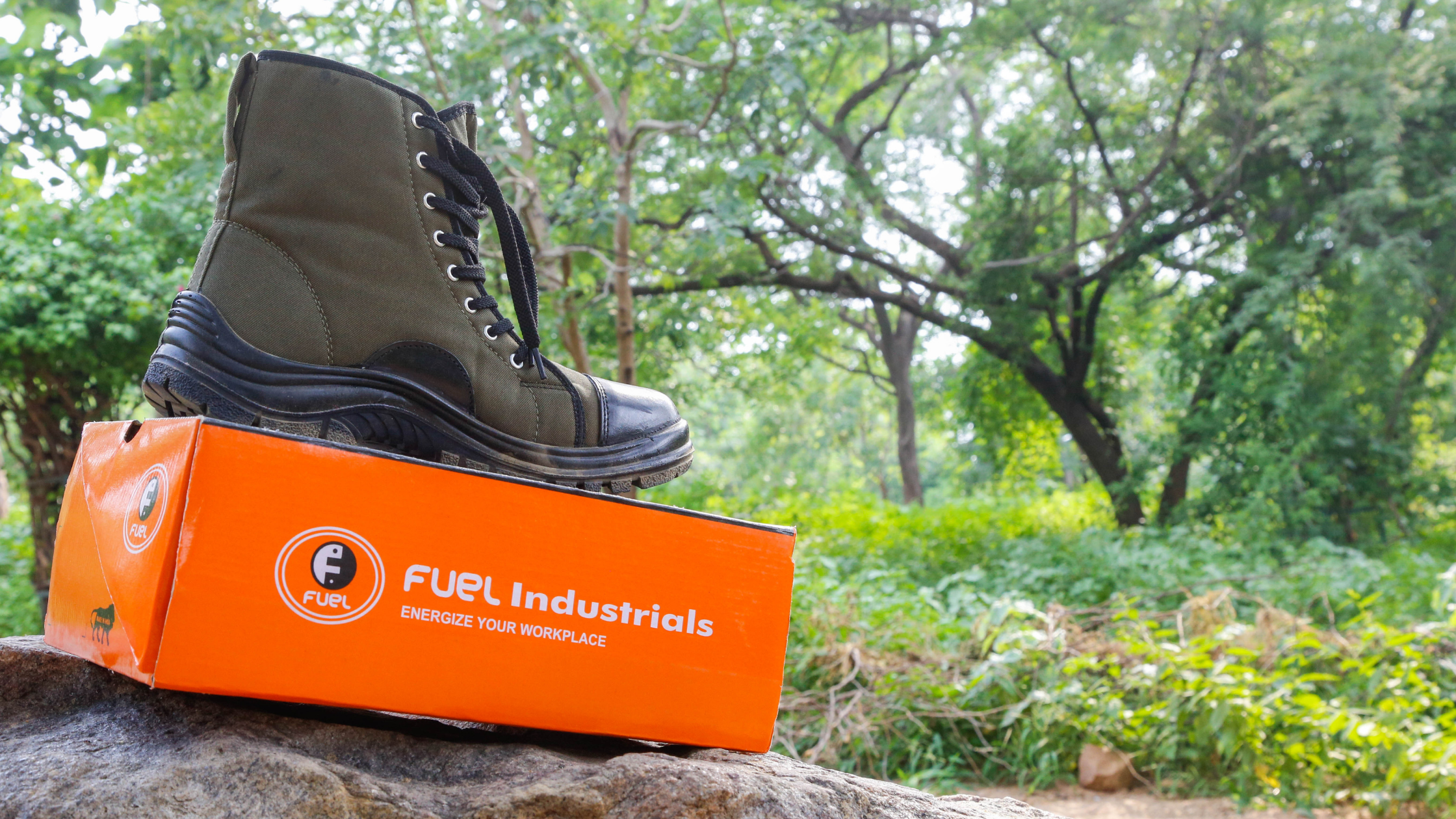 Best lightweight composite toe top work shoes