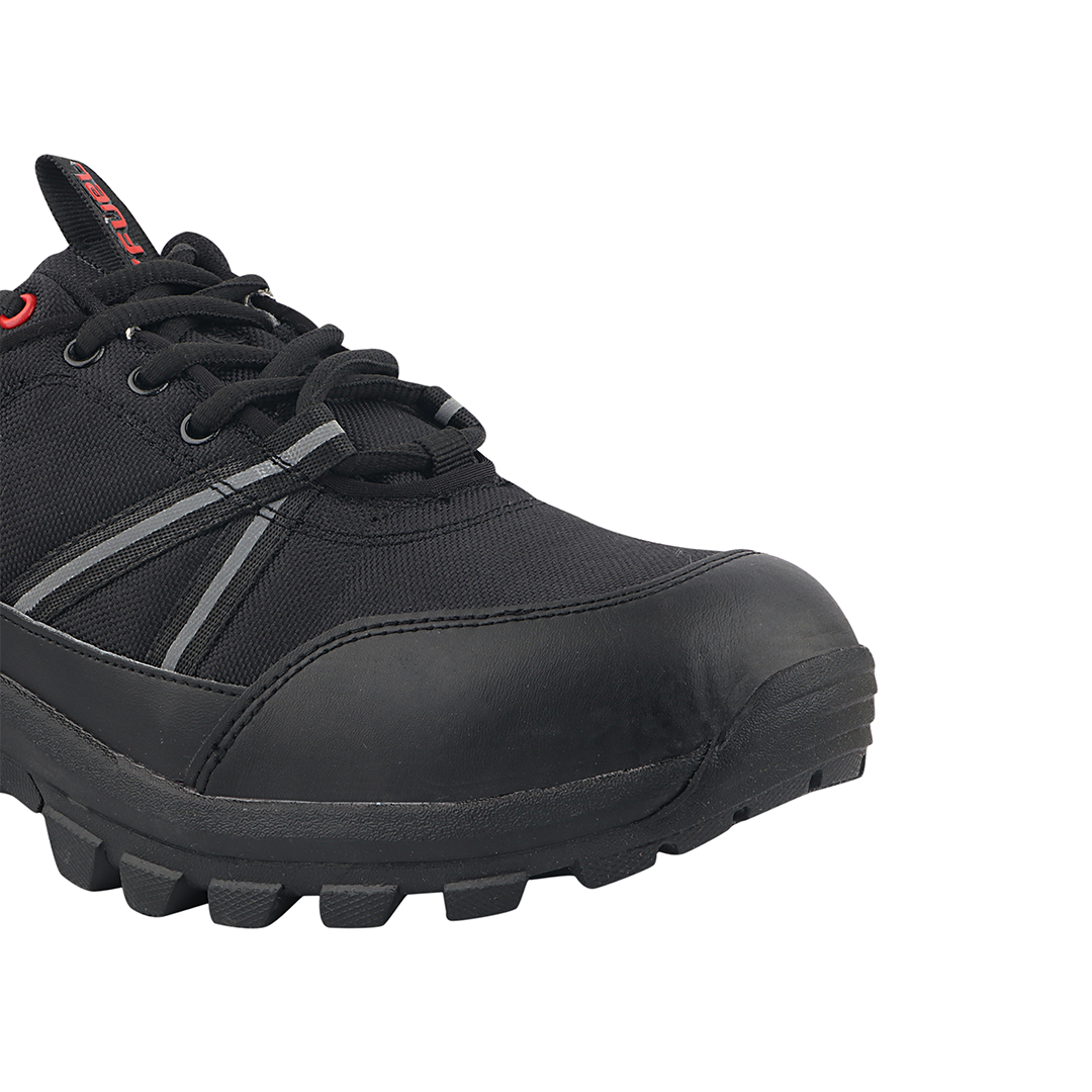 Fuel Wings Safety Shoes for Men (Black)