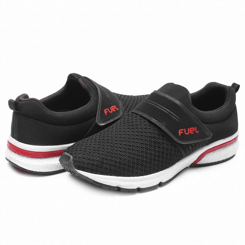 black sport shoes